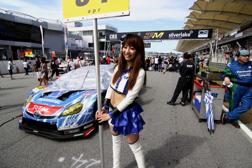 Super GT 2012 Rd 3: Of booth babes and race queens 112157