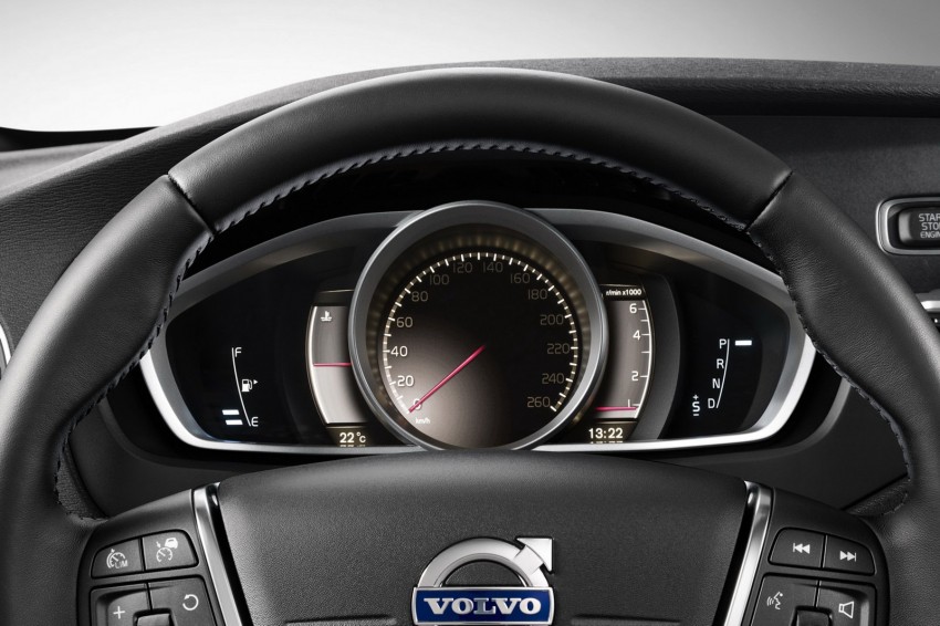 Volvo V40 Cross Country – rugged looks, higher ride Image #132652