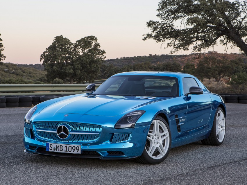 Mercedes-Benz SLS AMG Electric Drive shown in Paris: world’s most powerful production EV 134205