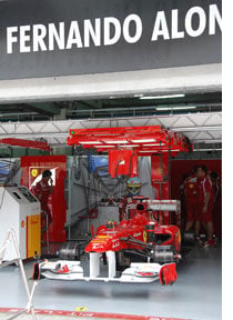 Alonso extends contract with Ferrari till 2016 season
