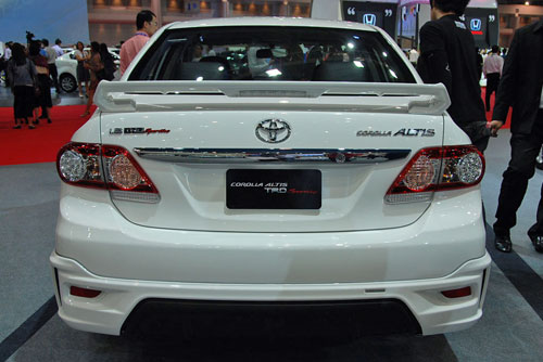 Bangkok Motor Show: TRD Sportivo Prius and Corolla Altis