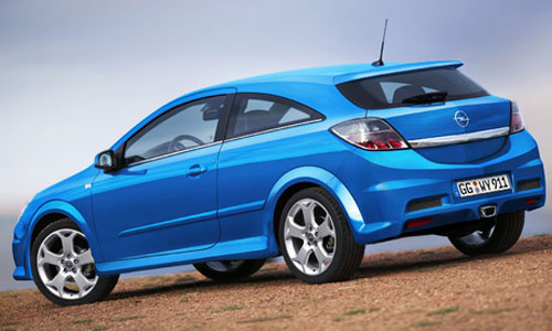 Vauxhall Astra with trade plates spotted on the highway?