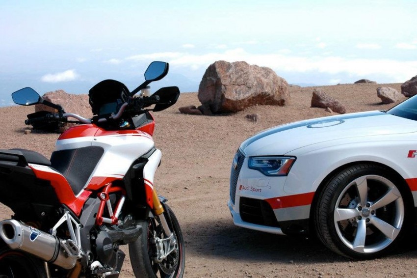 VIDEO: Audi RS5 races up Pikes Peak, with a Ducati! 124943