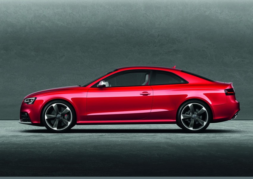 Frankfurt: Audi presents the refreshed 444 hp / 430 Nm RS5 69056