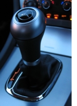 Auto transmission driving licence to begin in May 2012