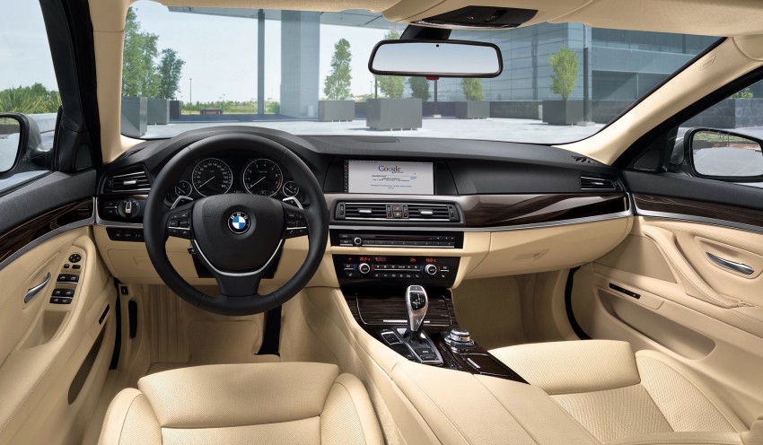 Enjoy attractive promotions on the BMW 520i at Auto Bavaria Sg. Besi this weekend [AD] 119608