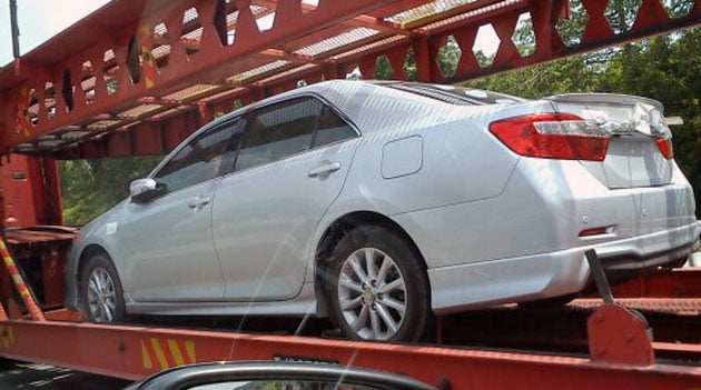 New Camry spotted again – 2.0 and 2.5 with bodykit