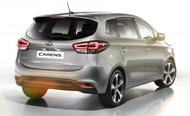 Kia Carens – third-generation unveiled in Paris