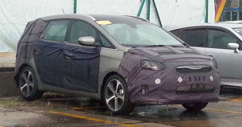 SPIED: Kia Carens – third-gen spotted in Northport 146637