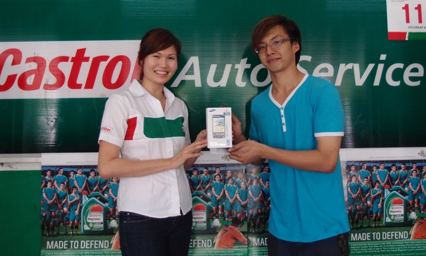 Castrol <em>Ada Kick</em> Service & Win – win a Samsung Galaxy Note, iPhone 4S or New iPad weekly 110960