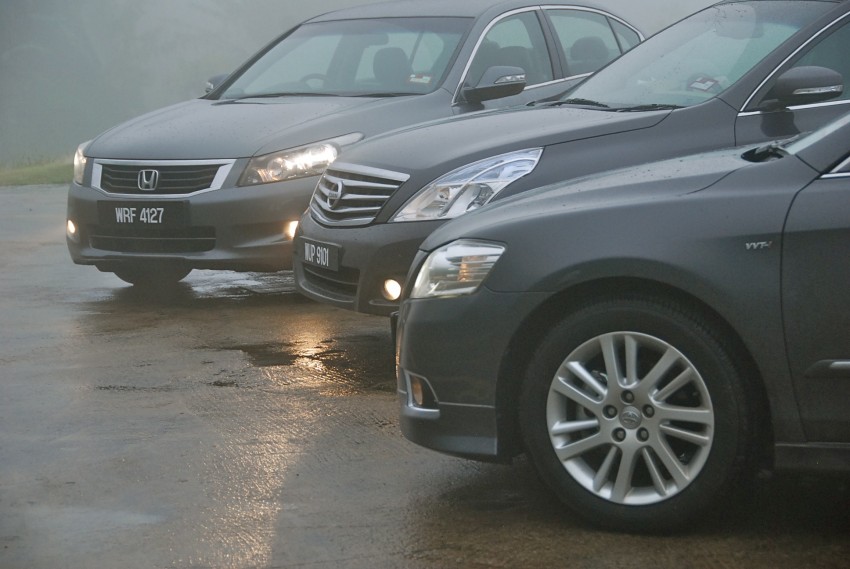 The Japanese D-segment trinity shootout: Honda Accord vs Nissan Teana vs Toyota Camry 153888