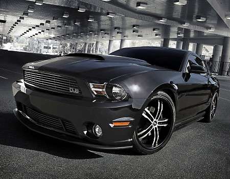 DUB edition Ford Mustang: looks mean, but only a V6