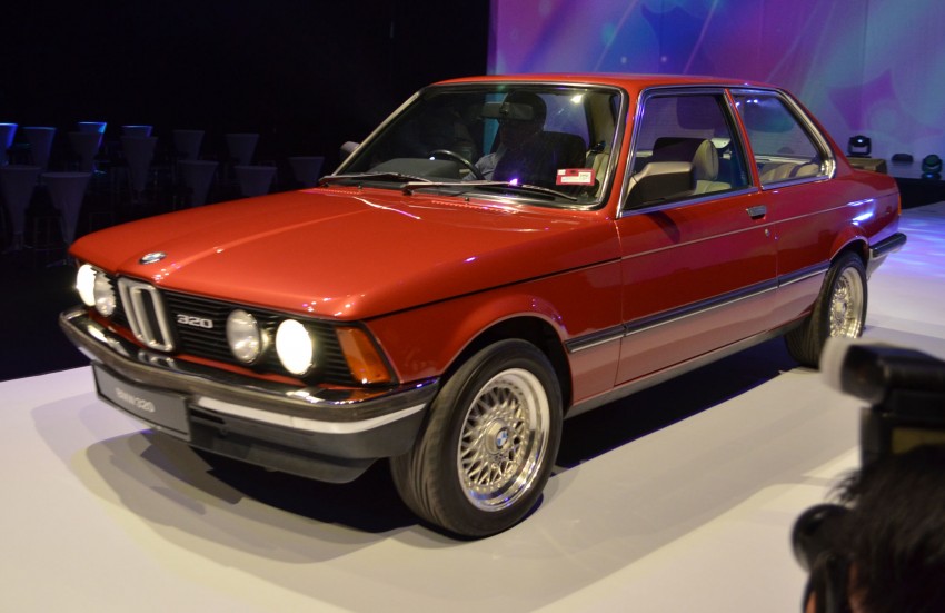 GALLERY: BMW 3-Series lineage display at the F30 launch 96653