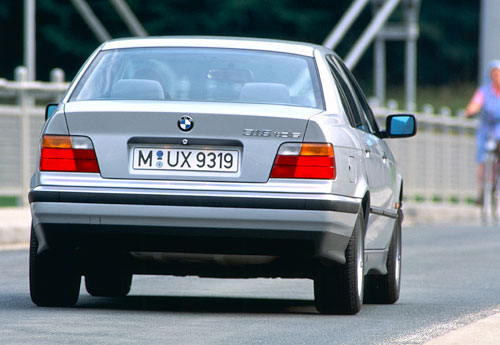 BMW 3-Series history: 5 generations from 1975 to now!