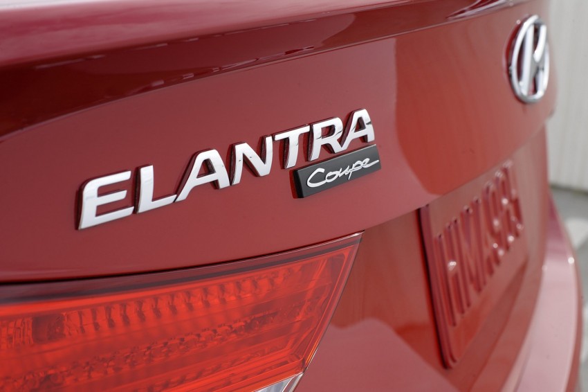 Hyundai Elantra Coupe – two-door joins the line-up 86916