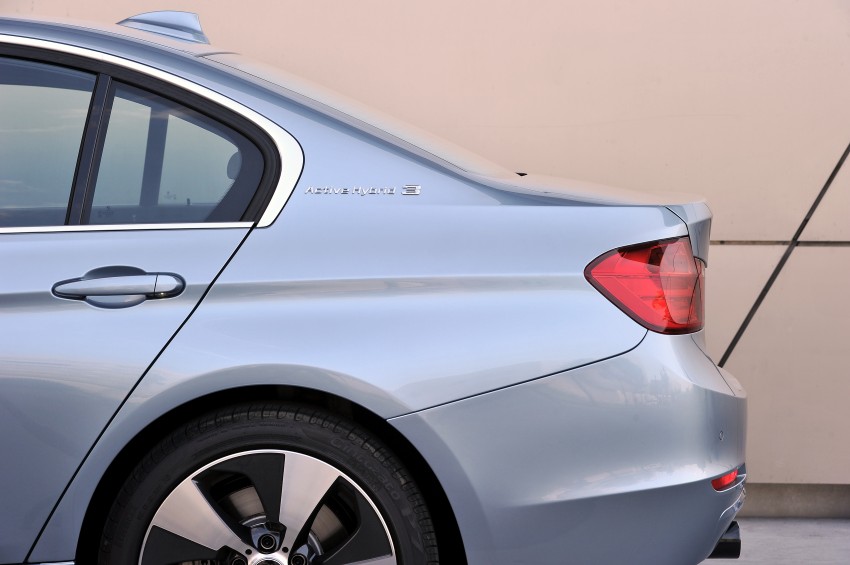 GALLERY: BMW ActiveHybrid 3 on-location shots 117830