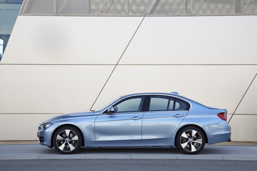 GALLERY: BMW ActiveHybrid 3 on-location shots 117832