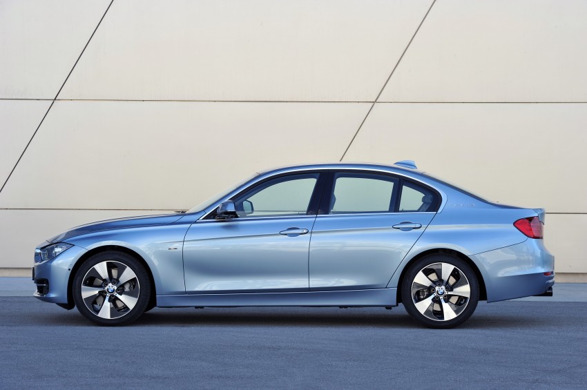 GALLERY: BMW ActiveHybrid 3 on-location shots 117837