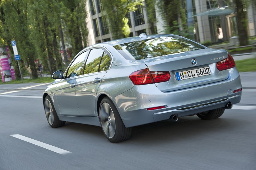 GALLERY: BMW ActiveHybrid 3 on-location shots 117866
