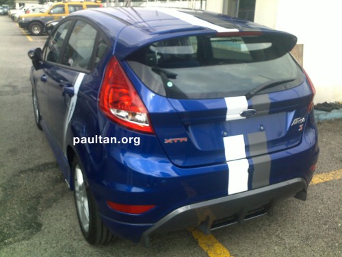 SPIED! Ford Fiesta “XTR Sapphire” edition – stripes, bodykit, blue interior, 7 airbags, coming in two months!