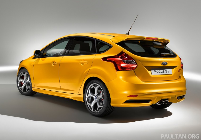 Ford Focus ST debuts, in five-door and estate forms 131033