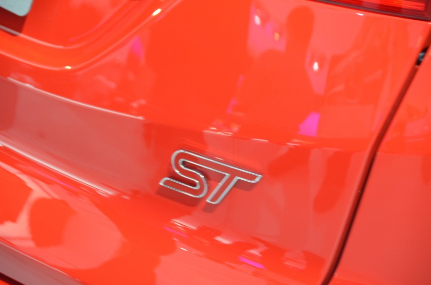 Frankfurt: Ford reveals the 2012 Focus ST and ST-R 69414