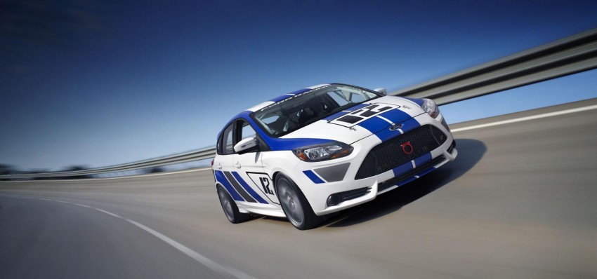 Frankfurt: Ford reveals the 2012 Focus ST and ST-R 68497
