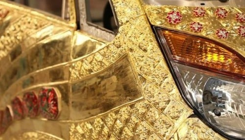 Tata GoldPlus Nano finally debuts – clad in 80 kg of gold, 15 kg of silver and 10,000 semi-precious gems