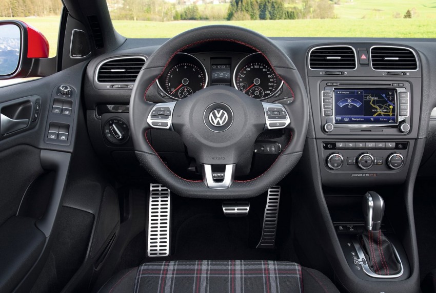 Volkswagen Golf GTI Cabriolet – soft top GTI 109114