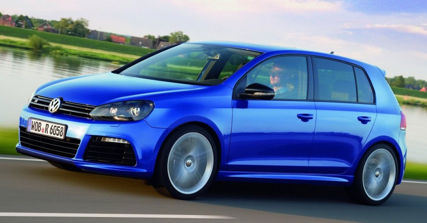 Volkswagen R cars are here – Golf R and Passat CC R-Line 91271