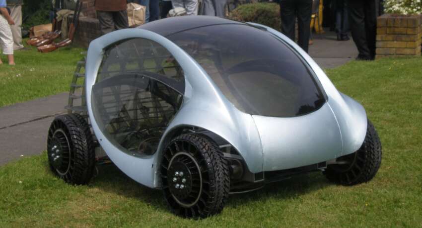 Meet Hiriko, the foldable two-seater electric city car 85100
