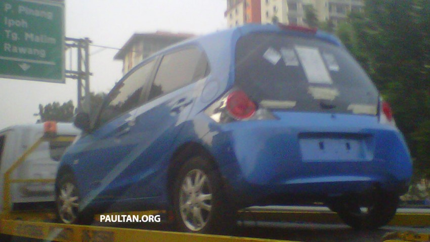 Honda Brio spotted on flat bed tow truck in Malaysia 67163