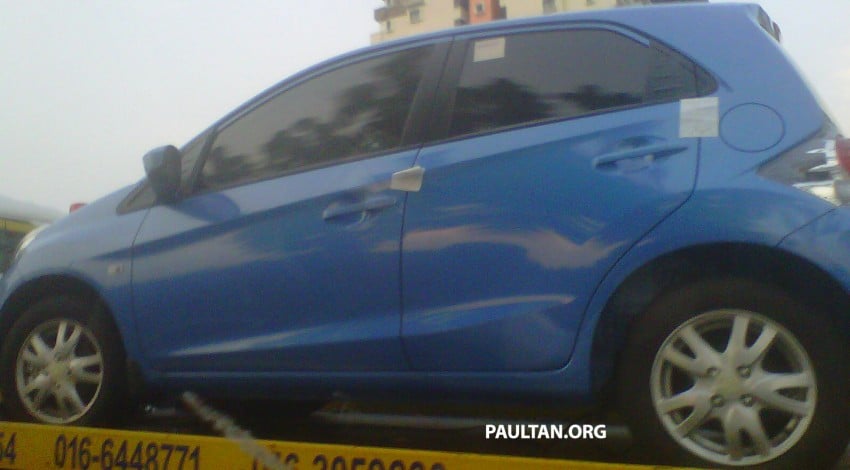 Honda Brio spotted on flat bed tow truck in Malaysia 67165