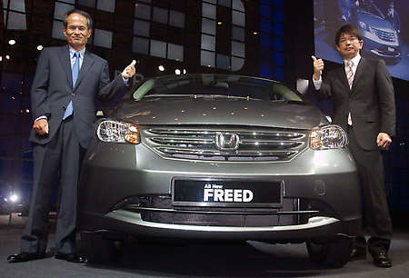 Honda Freed “premium compact MPV” – RM112,980