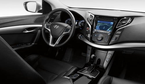 hyundai i40 interior Hyundai i40 – first image revealed of VF wagon’s interior