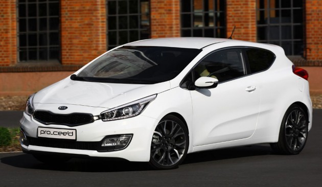 Kia mulling over flagship RWD coupe, pro_cee’d hot hatch with 200 hp and DCT confirmed for 2013