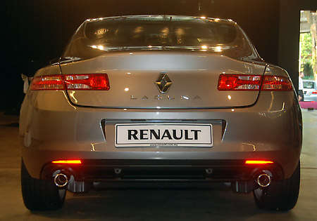 Renault Laguna Coupe launched – 2.0T, 6sp auto, RM260k