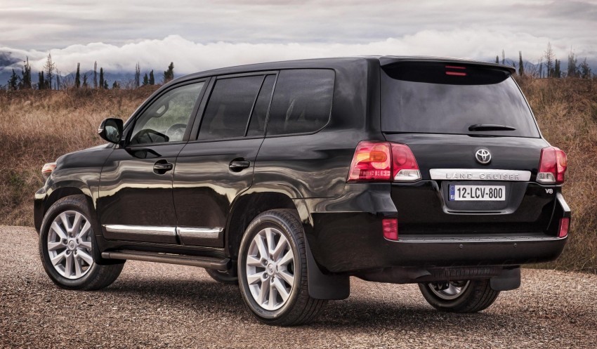 2012 Toyota Land Cruiser unveiled at Brussels Motor Show 84101