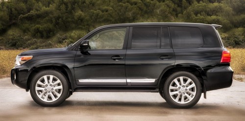 2012 Toyota Land Cruiser unveiled at Brussels Motor Show