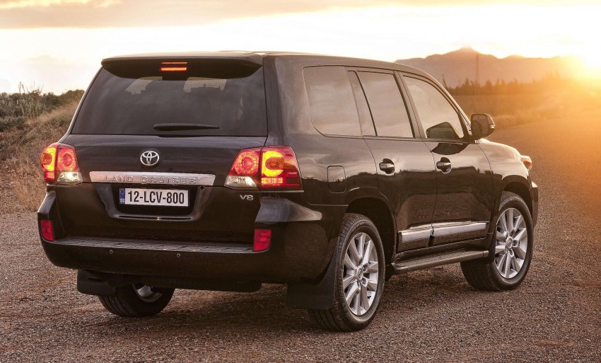 2012 Toyota Land Cruiser unveiled at Brussels Motor Show 84102