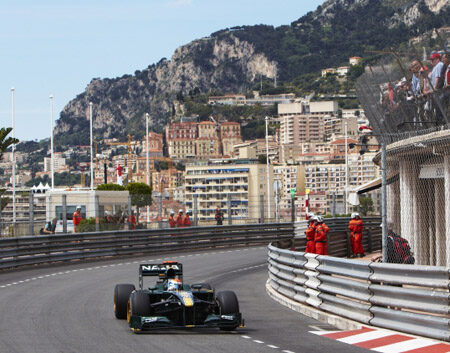Lotus in Monaco: Early shower for Heikki and Trulli