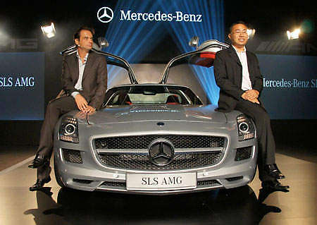 Mercedes-Benz SLS AMG available in Malaysia for RM1,999,999!