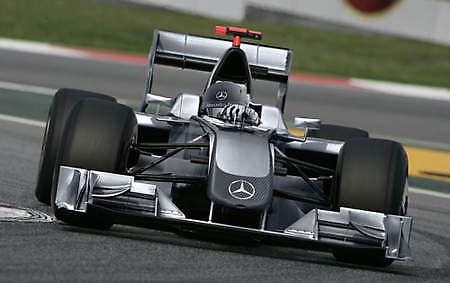 BREAKING: Petronas is now the title sponsor of Mercedes GP!