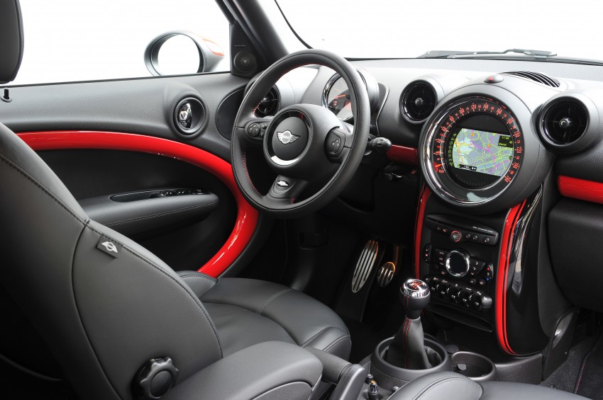 MINI Countryman John Cooper Works – JCW power now available with four doors and all wheel drive 129971