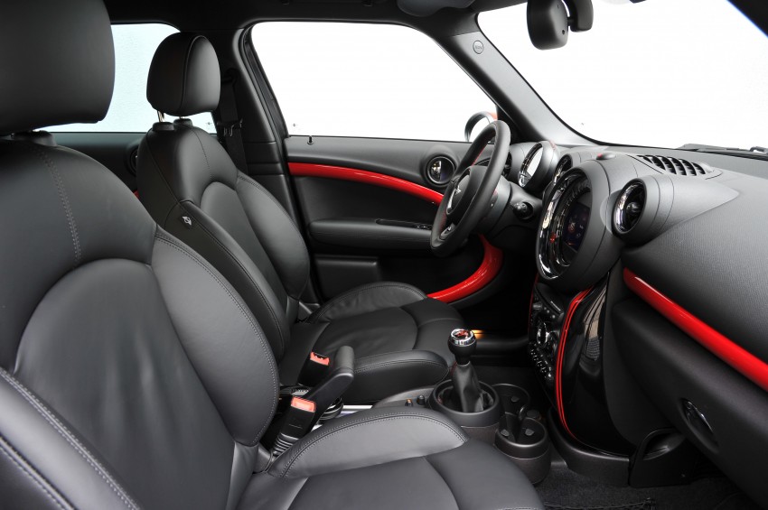 MINI Countryman John Cooper Works – JCW power now available with four doors and all wheel drive 129973