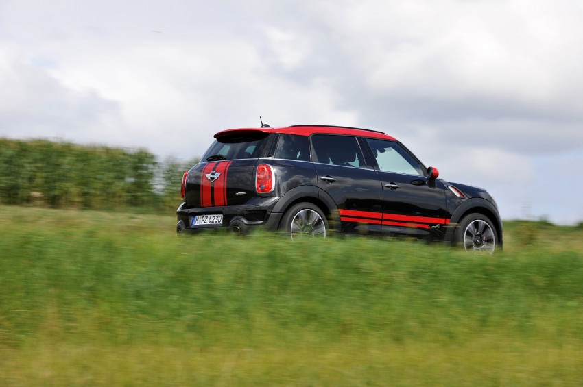 MINI Countryman John Cooper Works – JCW power now available with four doors and all wheel drive 129979