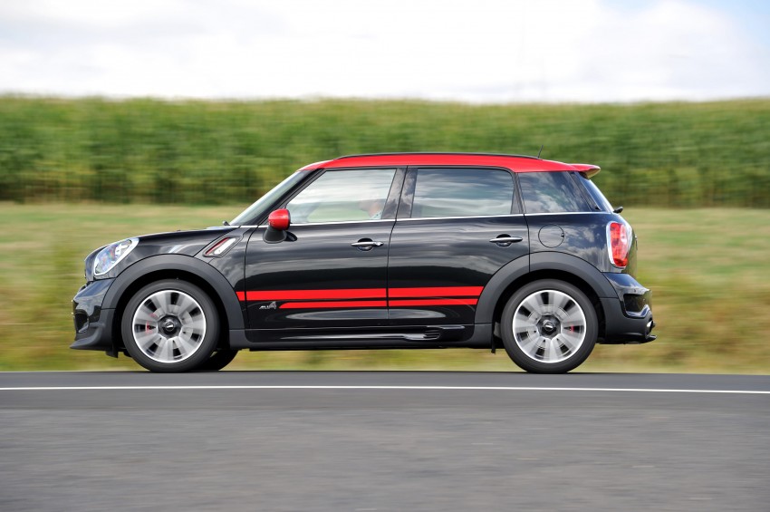 MINI Countryman John Cooper Works – JCW power now available with four doors and all wheel drive 129993