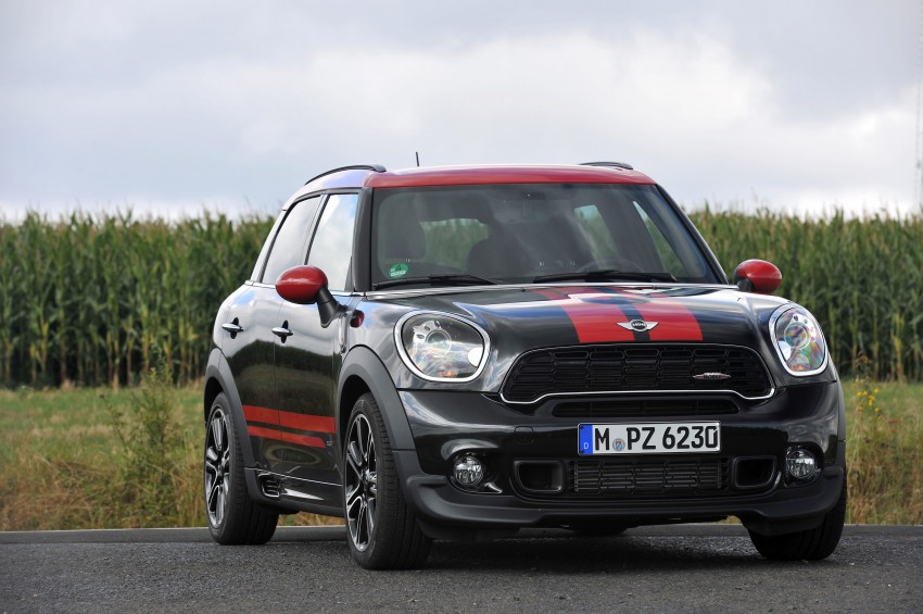 MINI Countryman John Cooper Works – JCW power now available with four doors and all wheel drive 130023