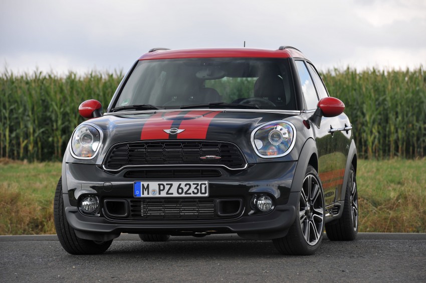MINI Countryman John Cooper Works – JCW power now available with four doors and all wheel drive 130024