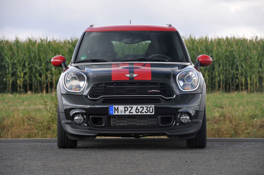 MINI Countryman John Cooper Works – JCW power now available with four doors and all wheel drive 130025